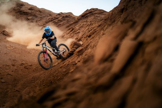 “Mirage”: Un viaje al corazón del desierto a través de la mirada de Domi Ohaco